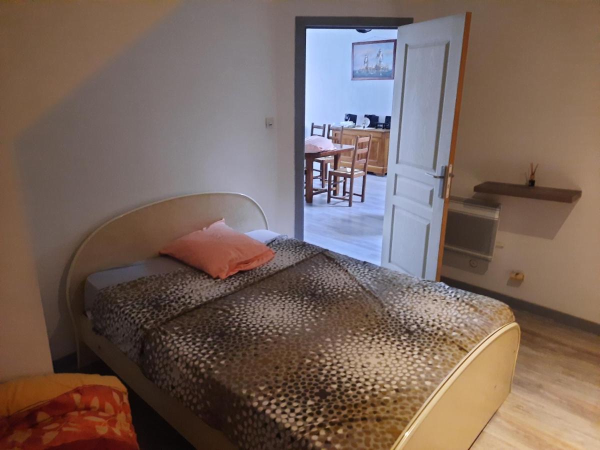 Appartement Tres Spacieux 4 Chambres 6 Couchages Noidans-le-Ferroux Exteriér fotografie