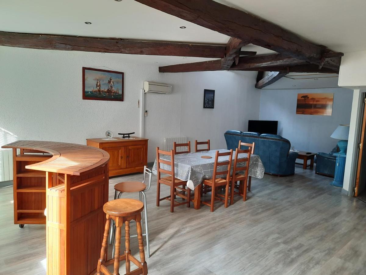 Appartement Tres Spacieux 4 Chambres 6 Couchages Noidans-le-Ferroux Exteriér fotografie